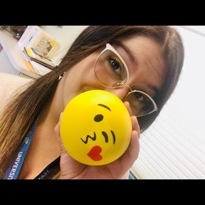 Meet your Posher, Kayti